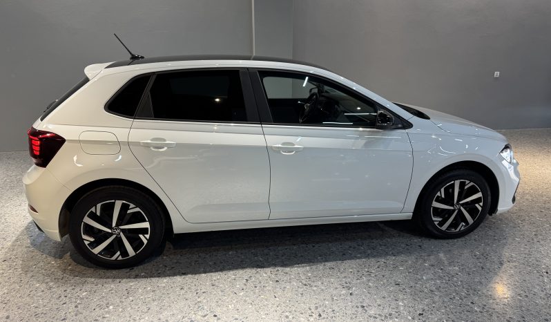 
								VOLKSWAGEN Polo life full									