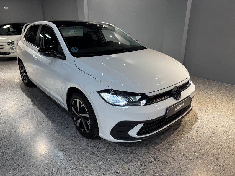 
								VOLKSWAGEN Polo life full									