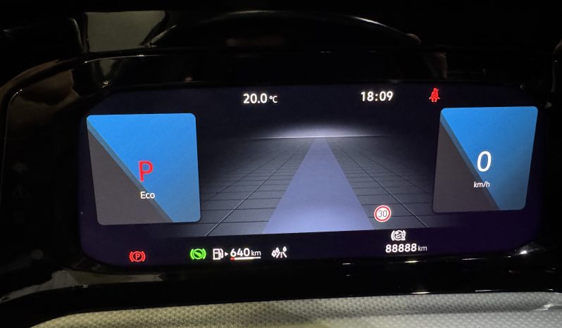 
								Volkswagen Golf life full									