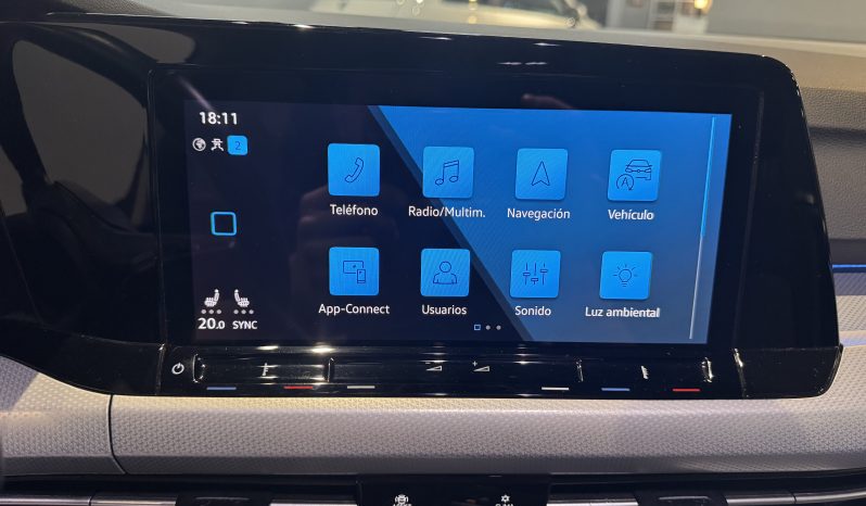 
								Volkswagen Golf life full									