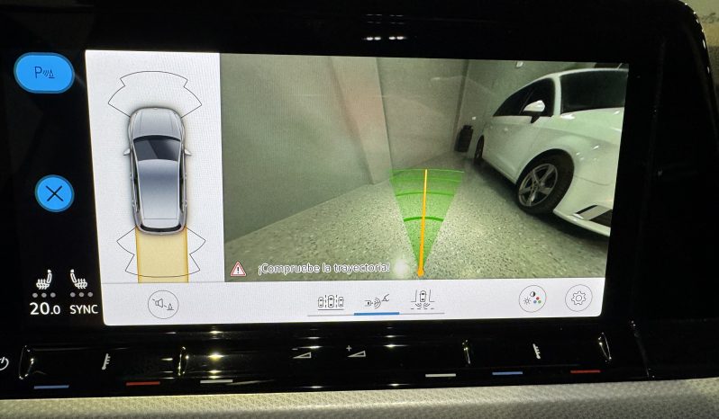 
								Volkswagen Golf life full									