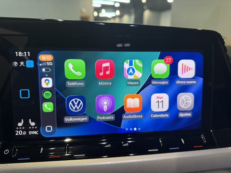 
								Volkswagen Golf life full									