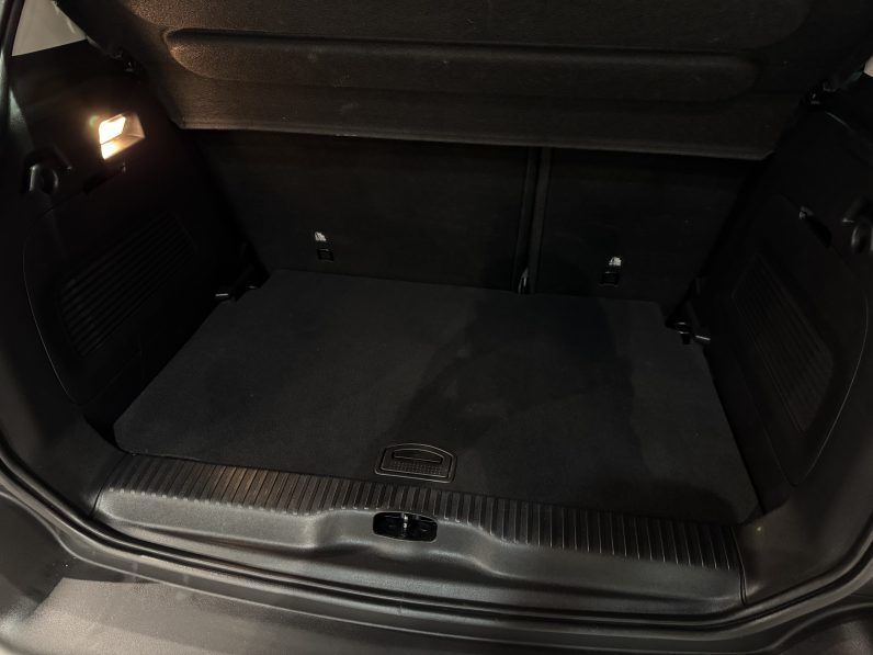 
								Citroen C3 Aircross full									