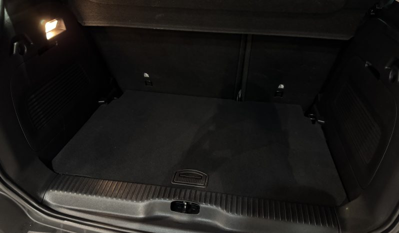 
								Citroen C3 Aircross full									