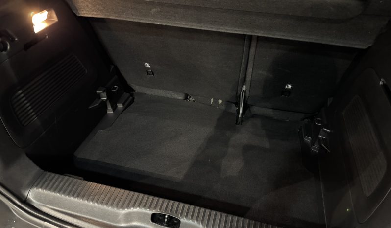 
								Citroen C3 Aircross full									