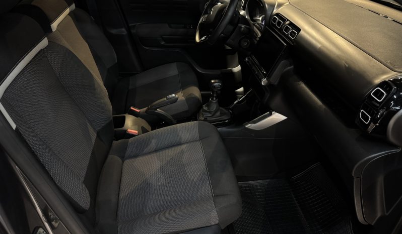 
								Citroen C3 Aircross full									