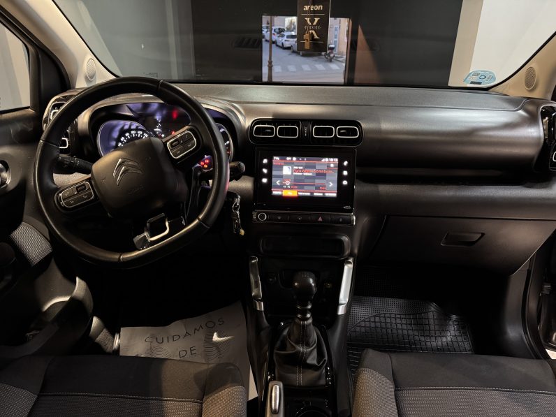 
								Citroen C3 Aircross full									