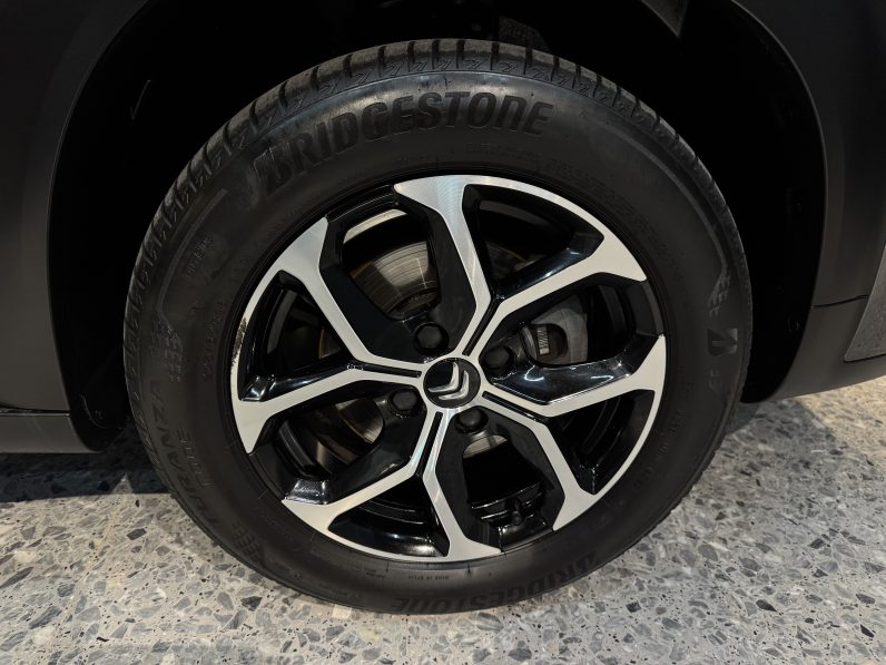 
								Citroen C3 Aircross full									