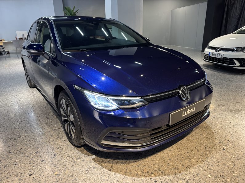 
								Volkswagen Golf life full									