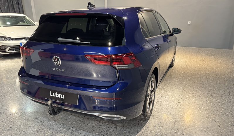 
								Volkswagen Golf life full									