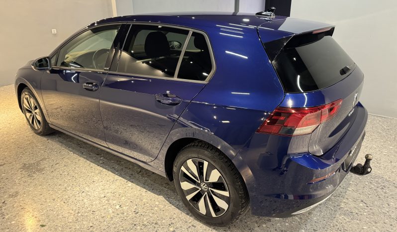 
								Volkswagen Golf life full									