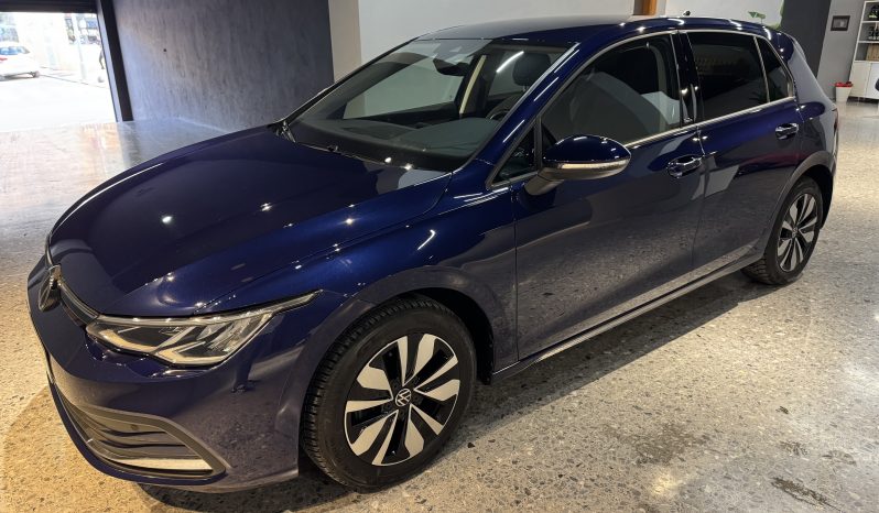 
								Volkswagen Golf life full									