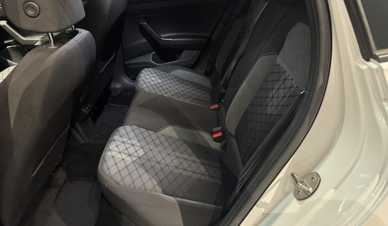 
								Volkswagen Polo R-line full									