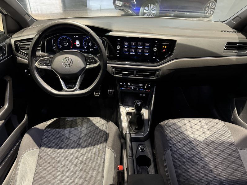 
								Volkswagen Polo R-line full									