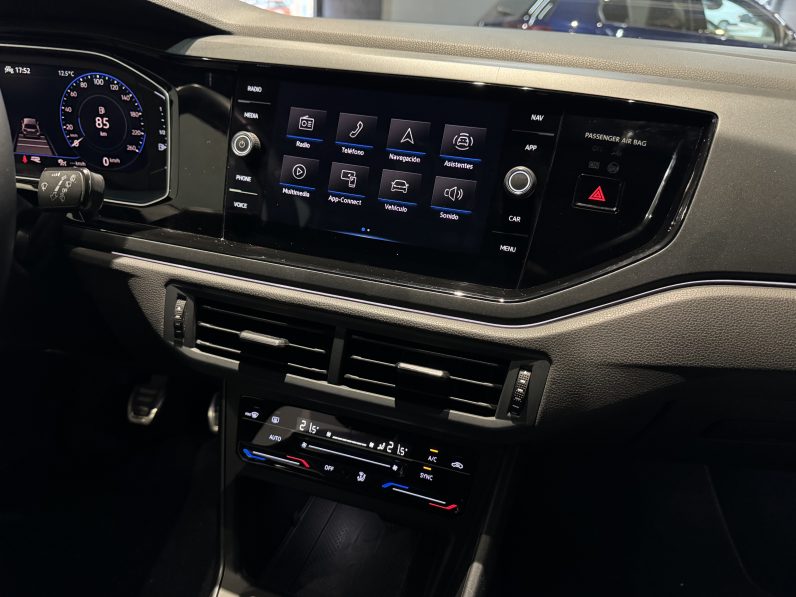 
								Volkswagen Polo R-line full									