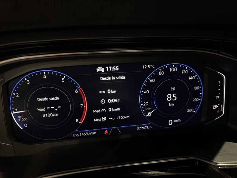 
								Volkswagen Polo R-line full									