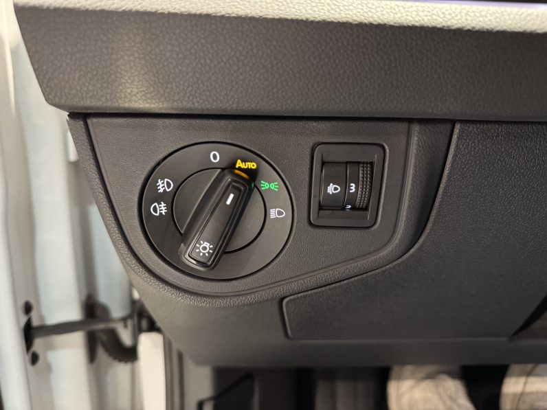 
								Volkswagen Polo R-line full									