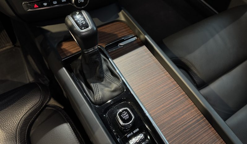 
								Volvo V60 Cross country full									