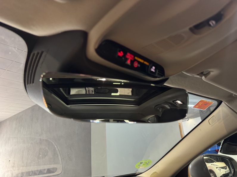 
								Volvo V60 Cross country full									