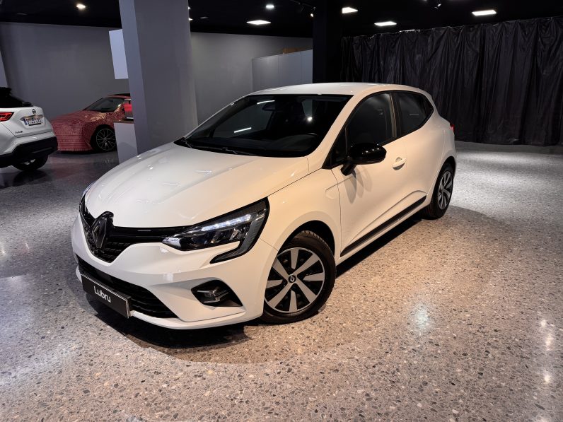 
								Renault Clio full									