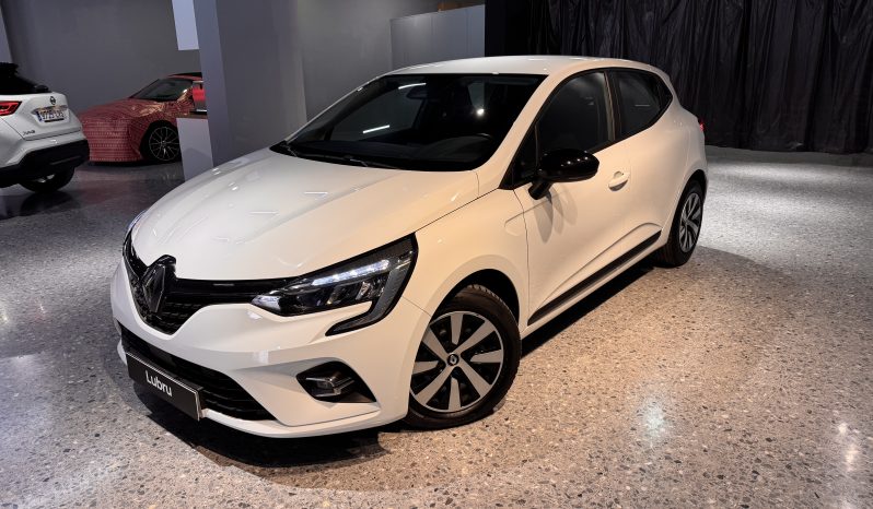 
								Renault Clio full									