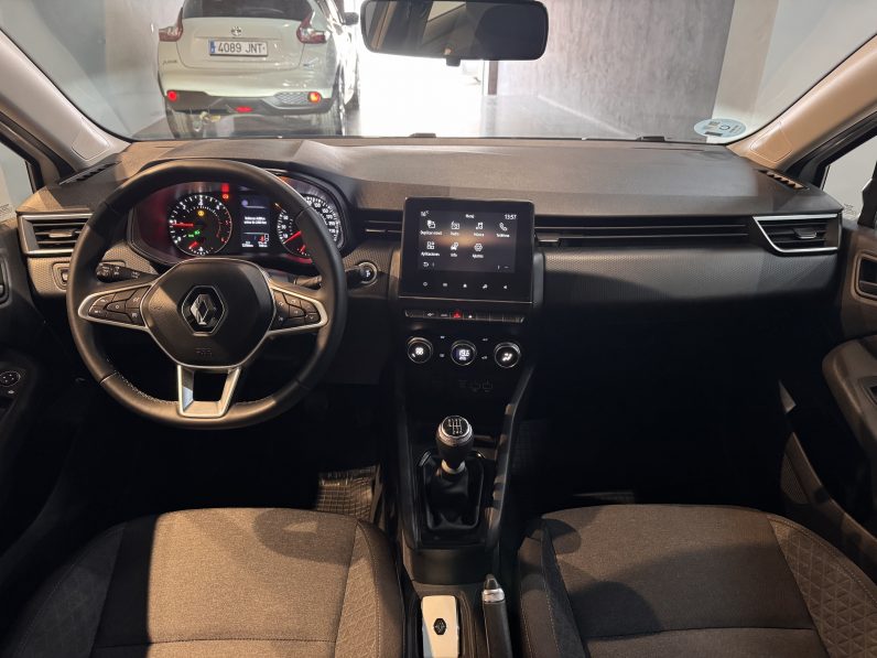 
								Renault Clio full									