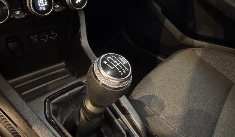 
								Renault Clio full									