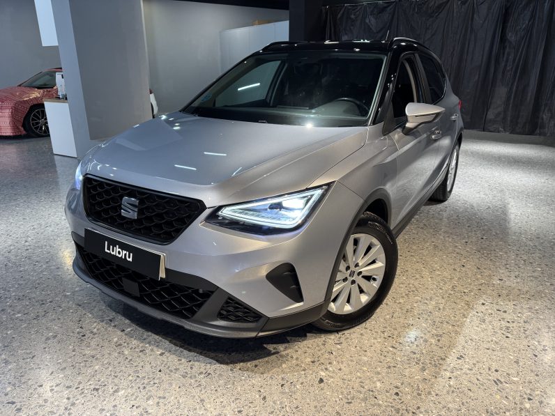 
								Seat Arona 1.0 TSIse full									