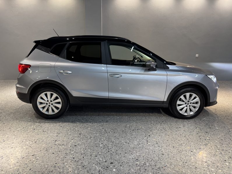 
								Seat Arona 1.0 TSIse full									