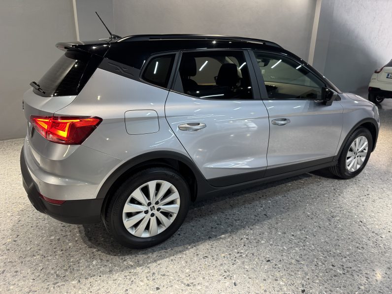 
								Seat Arona 1.0 TSIse full									