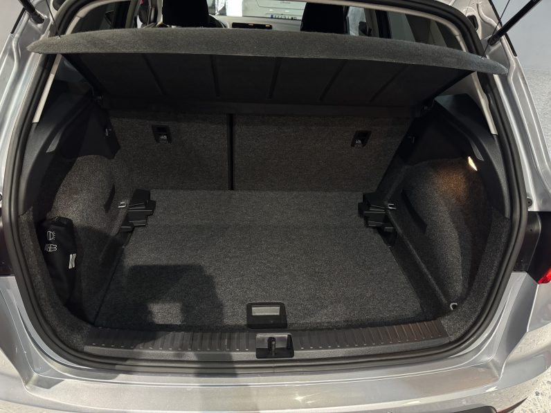 
								Seat Arona 1.0 TSIse full									