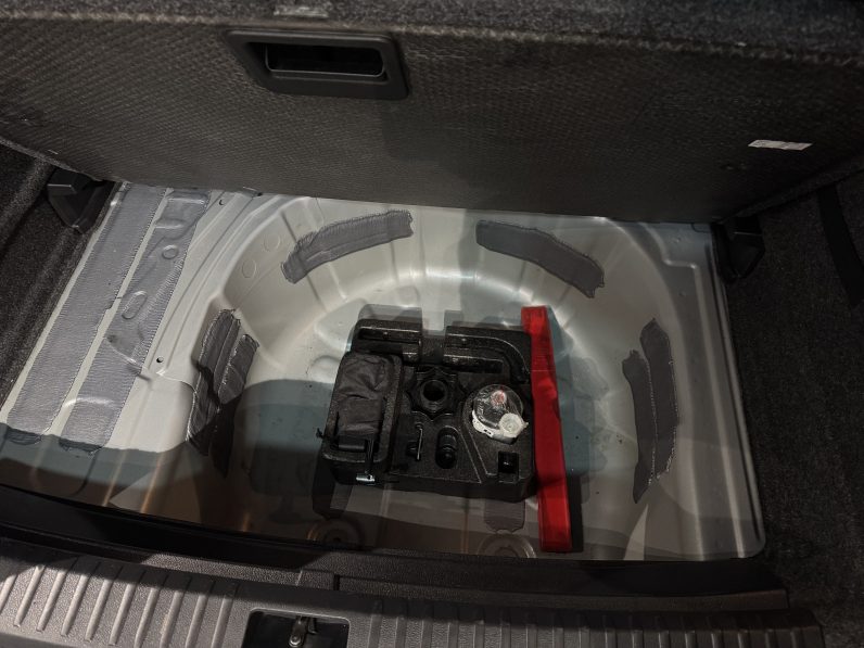 
								Seat Arona 1.0 TSIse full									