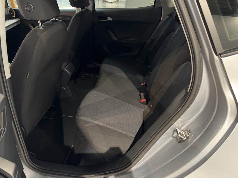 
								Seat Arona 1.0 TSIse full									