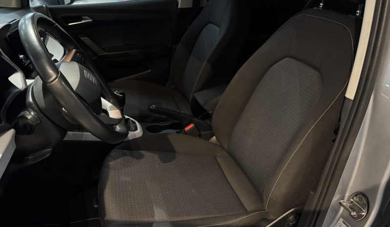 
								Seat Arona 1.0 TSIse full									