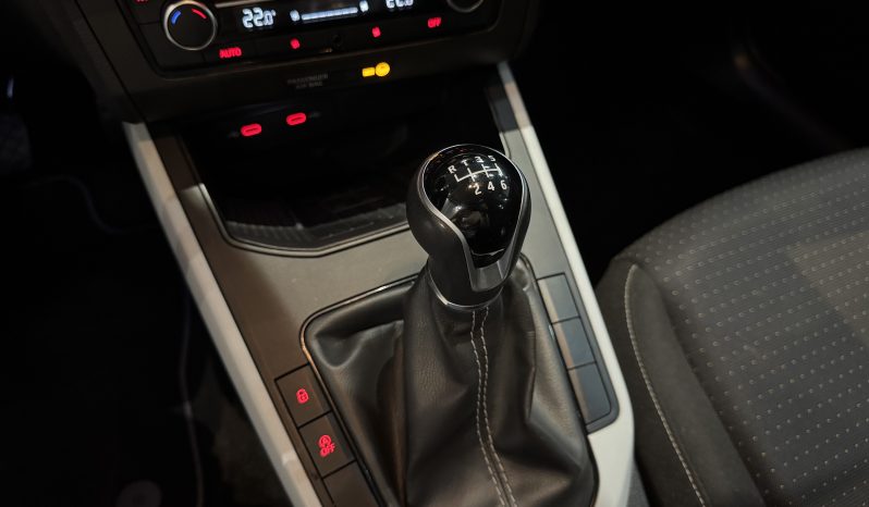 
								Seat Arona 1.0 TSIse full									