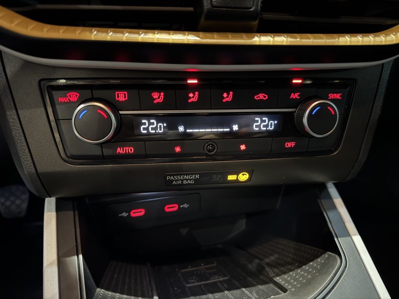 
								Seat Arona 1.0 TSIse full									