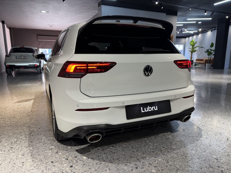 
								Volkswagen Golf GTI Clubsport full									