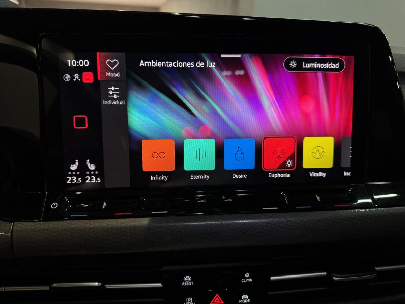 
								Volkswagen Golf GTI Clubsport full									