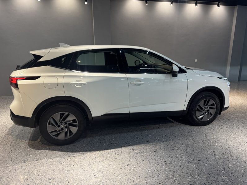 
								Nissan Qashqai full									