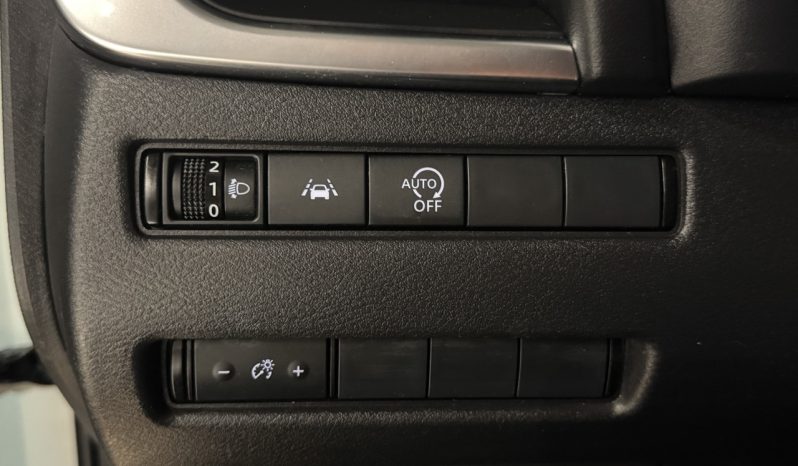
								Nissan Qashqai full									
