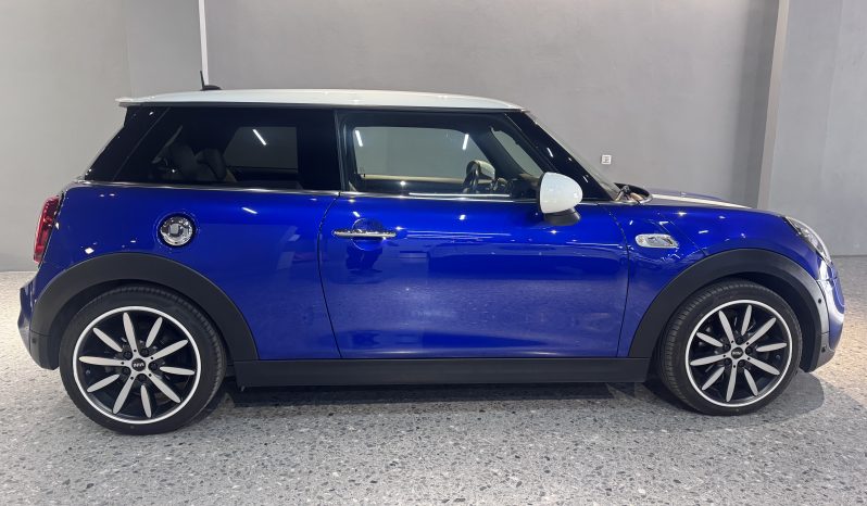 
								Mini Cooper S full									