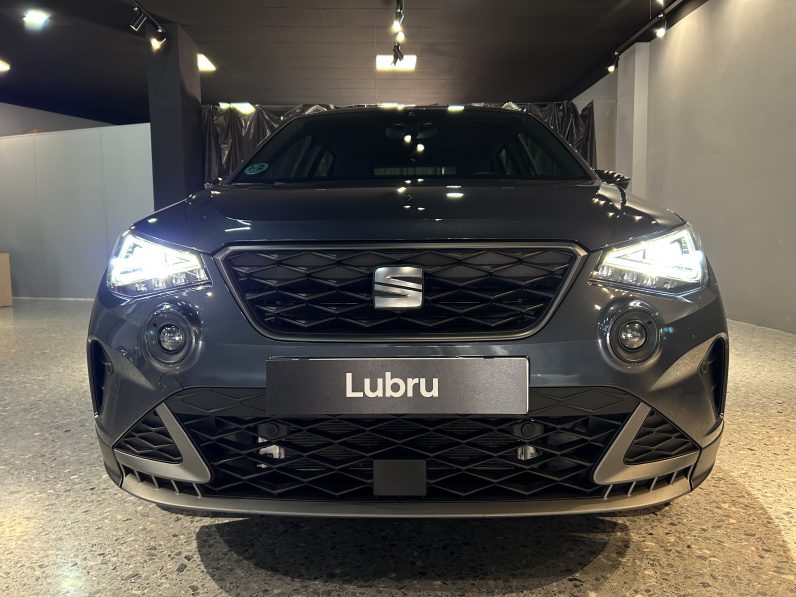 
								Seat Arona FR full									