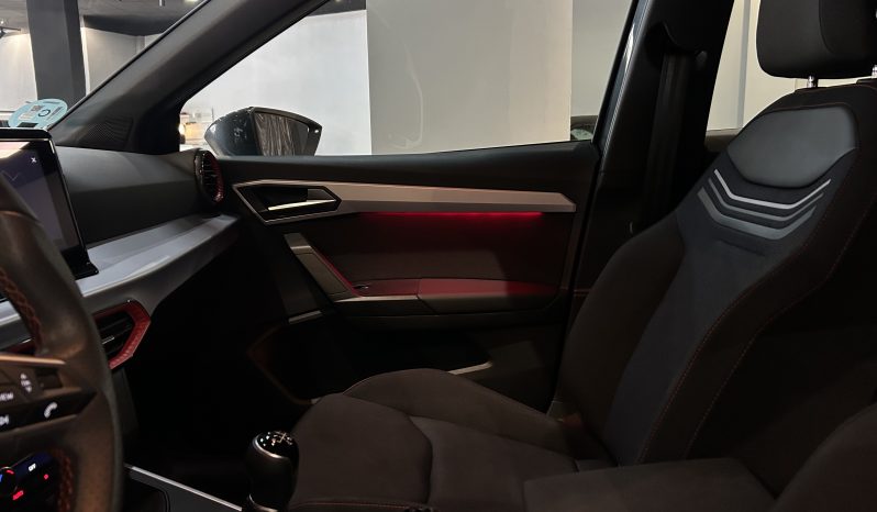 
								Seat Arona FR full									