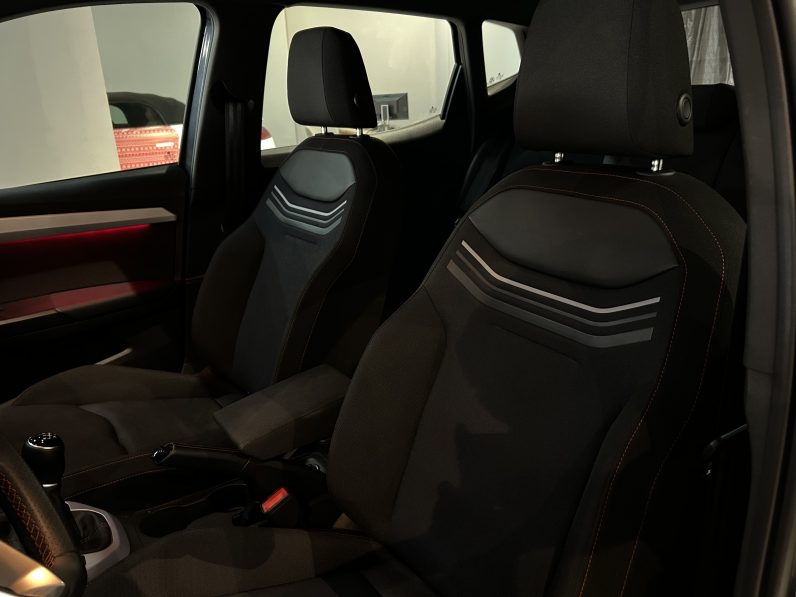 
								Seat Arona FR full									