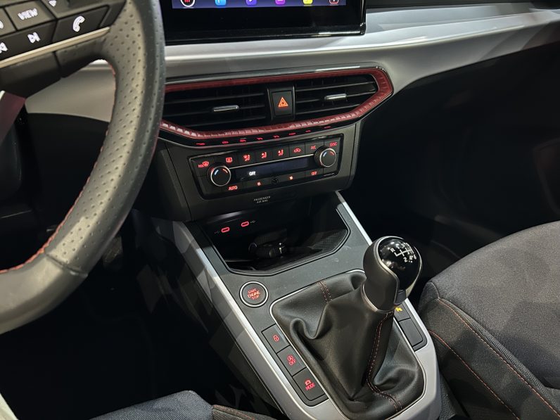 
								Seat Arona FR full									