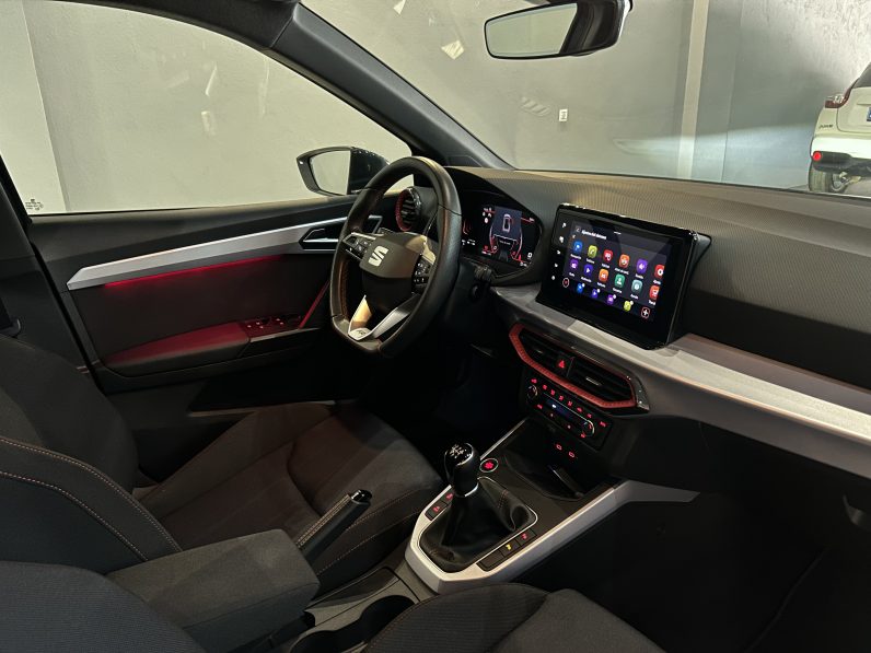 
								Seat Arona FR full									