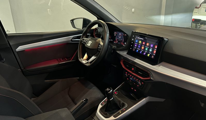 
								Seat Arona FR full									