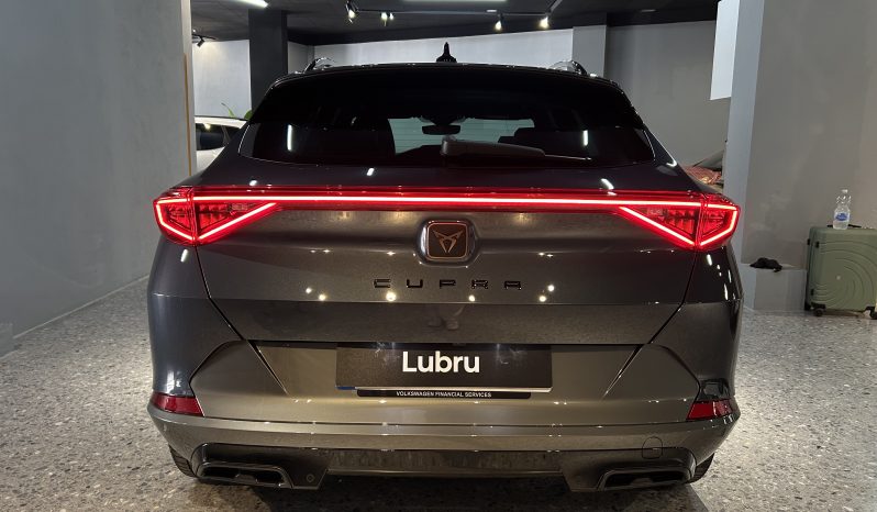 
								Cupra Formentor 1.5 TSI full									