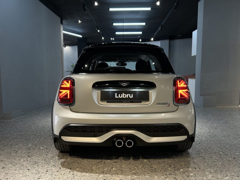 
								Mini Cooper S full									