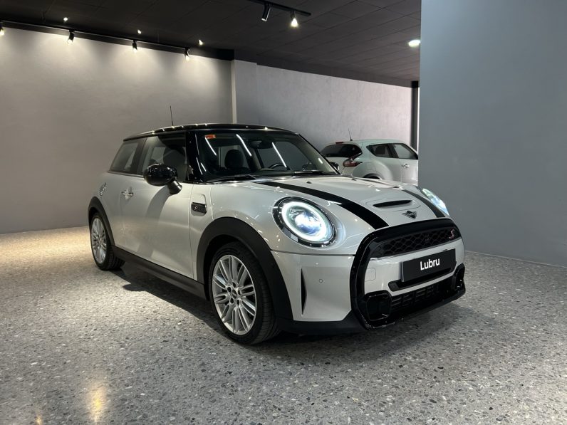 
								Mini Cooper S full									